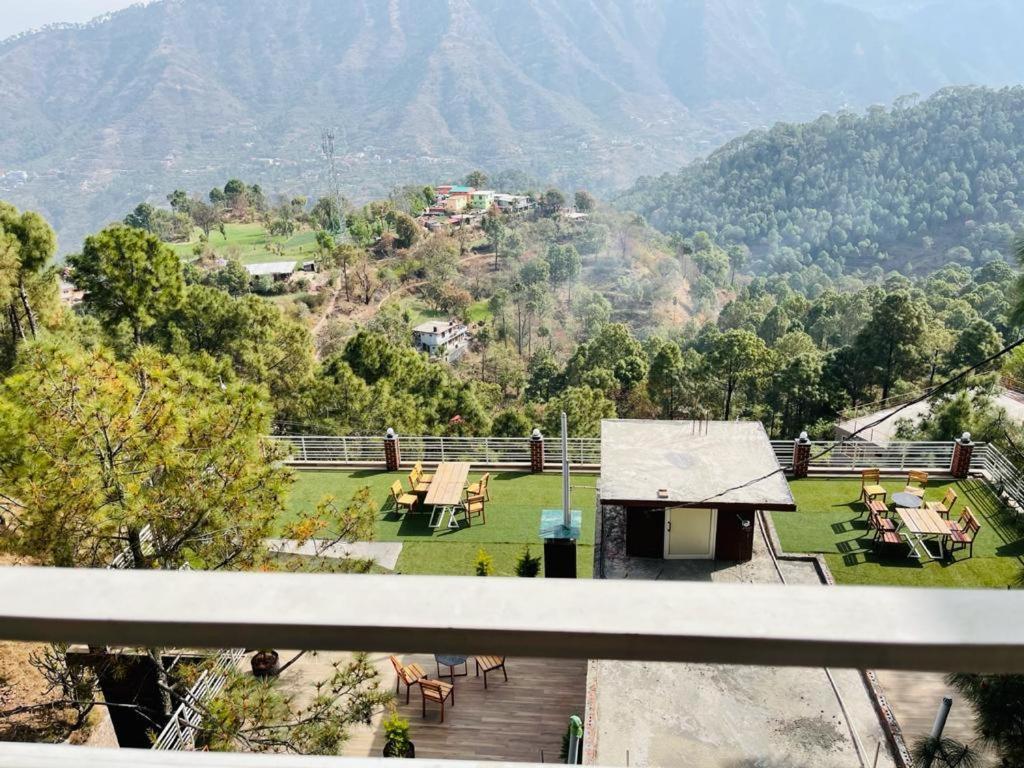 Bed and Breakfast Hillcrest Heights Kasauli Zewnętrze zdjęcie